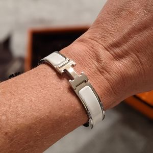 New Hermes Clic H Blanc bracelet silver and white
